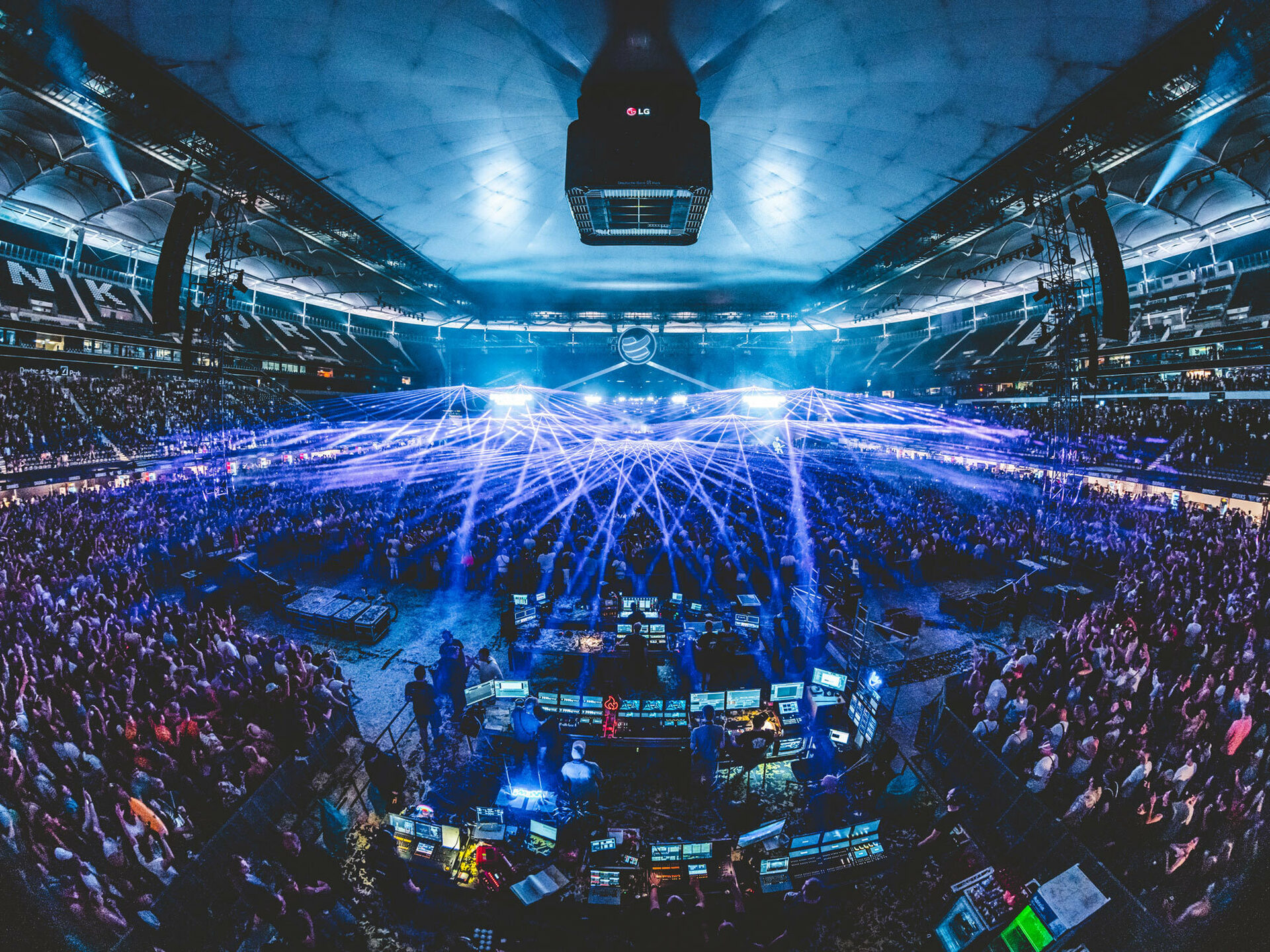 Laserfabrik World Club Dome 2022 05