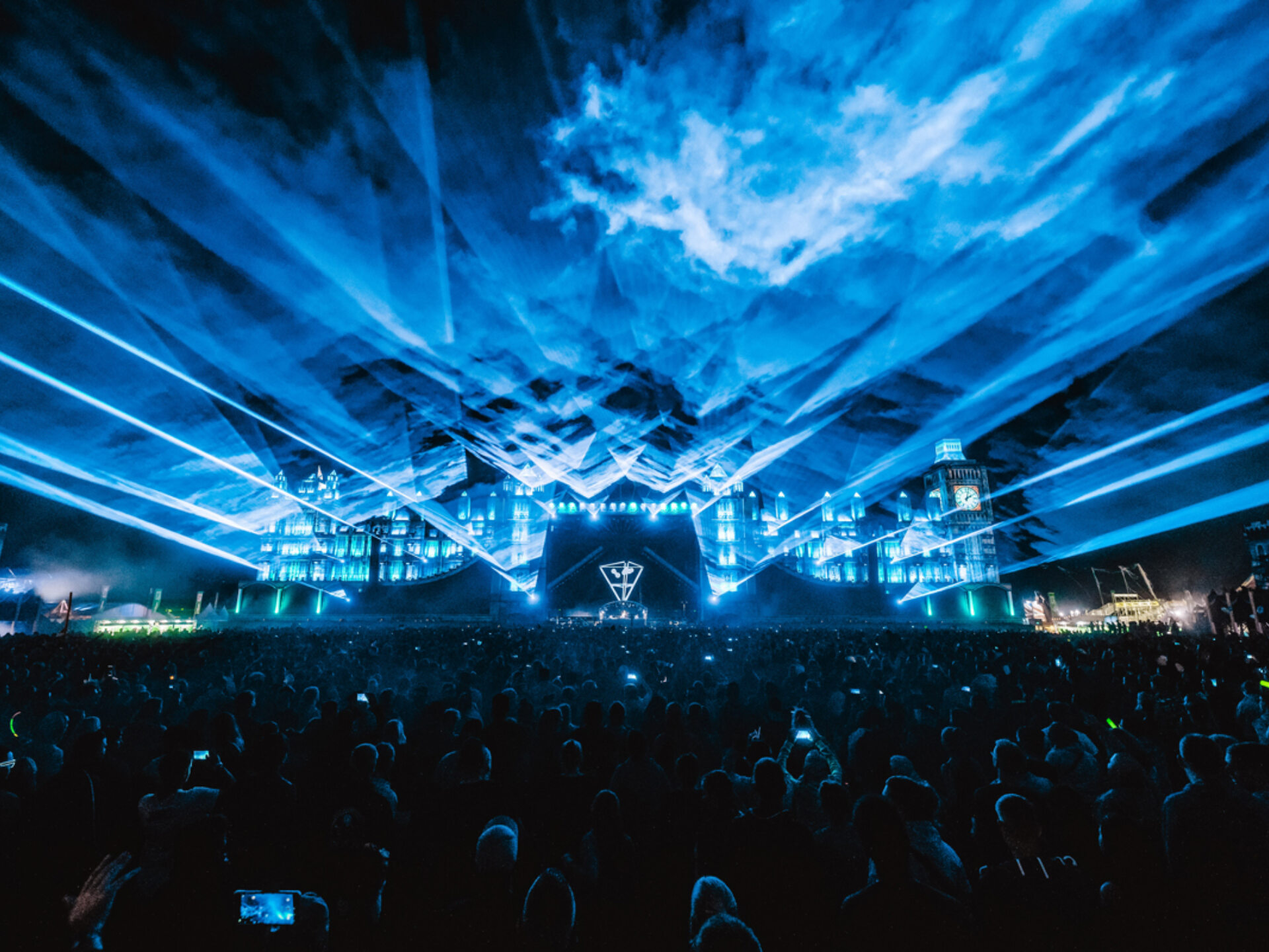 Laserfabrik lasershow Airbeat One 2018 1